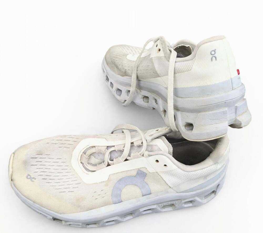 On Cloud Cloudmonster Size 8.5 White Running Shoes